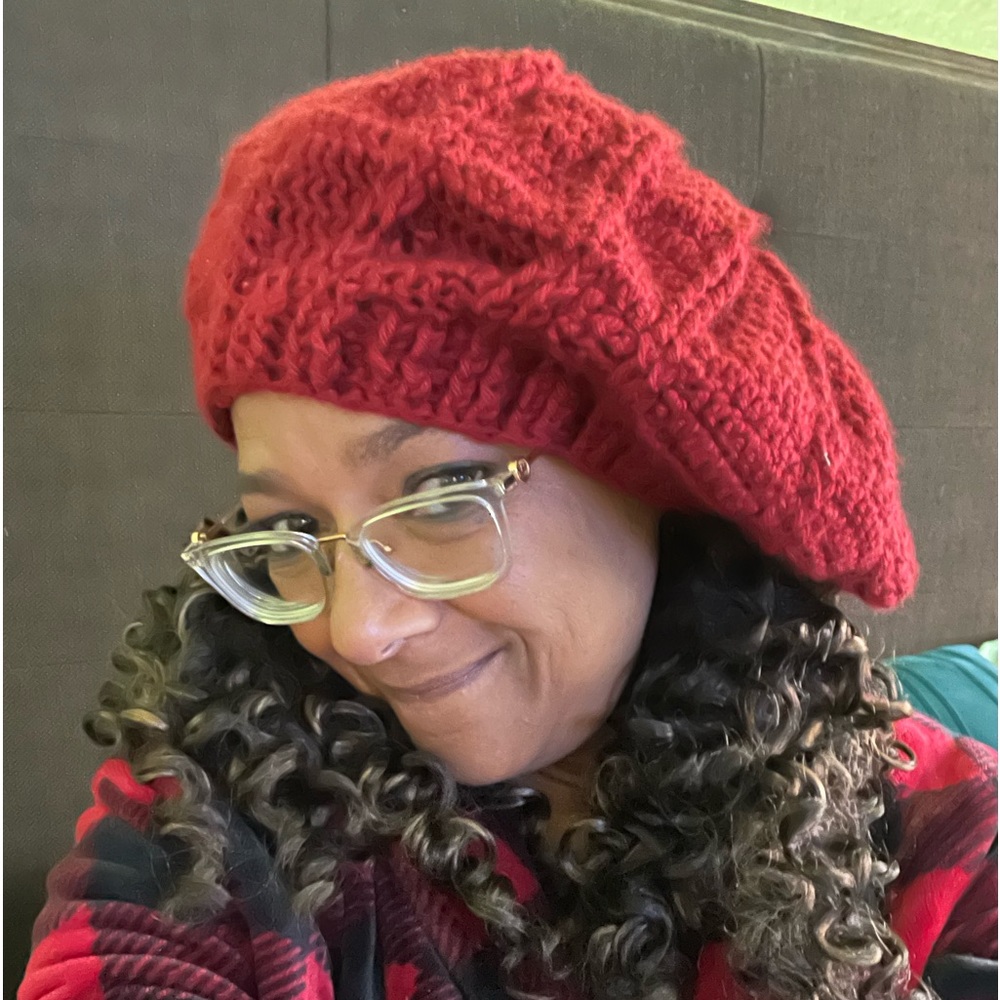 Slouchy French beret Burgundy color